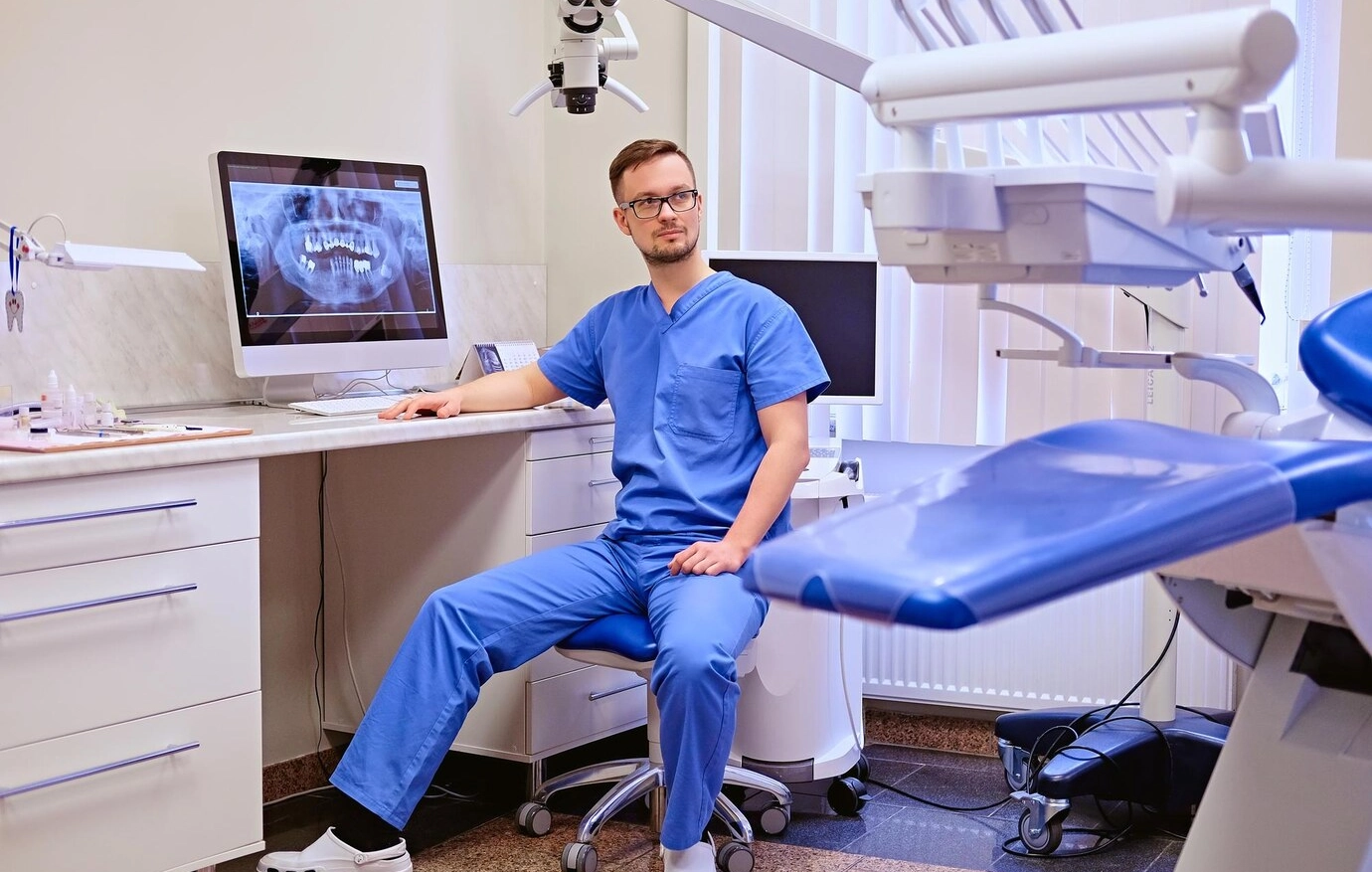 Modern Dental Clinic